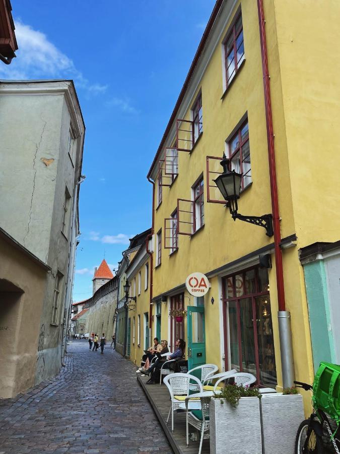 Cozy Apartment In Tallinn Old Town, Great Location Exterior photo